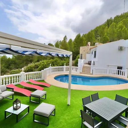 Villa Familia *
